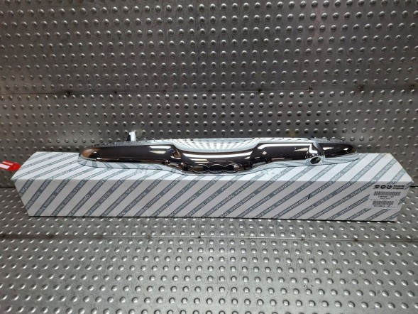 Fiat OE S26337888 ХРОМОВАНА НАКЛАДКА КЛАПАНА 0735516207 FIAT 500 2007-
