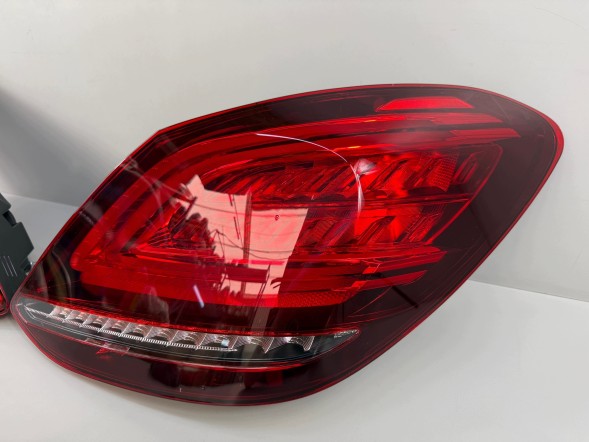 Dac MERCEDES C KLASA 205 LIFT A2059067203, A2059067103, A2059064603, A2059064503, 2059064603, 2059064503 DAC445111 MERCEDES C W205 205 LIFT SEDAN ЗАДНІЙ ЛІХТАР ПРАВИЙ ЛІВИЙ КОМПЛЕКТ LED НОВІ