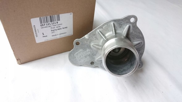 Volkswagen OE 057 121 111 B Термостат охолоджуючої рідини - oe 057 121 111b