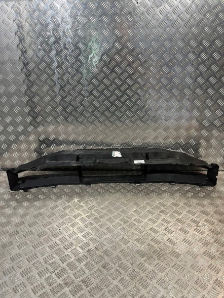 Audi OE KRATKA ROLETA WLOT POWIETRZA AUDI Q6 85H 85H121333C DAWIDCZESCIPR РЕШІТКА РОЛЕТА ПОВІТРОЗАБІРНИК AUDI Q6 85H 85H121333C