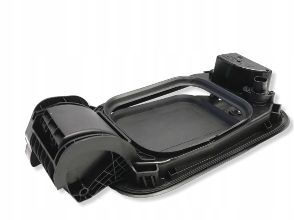 Mercedes-Benz OE A4656300100 КРИШКА ГНІЗДА ЗАРЯДКИ MERCEDES G W465 24-