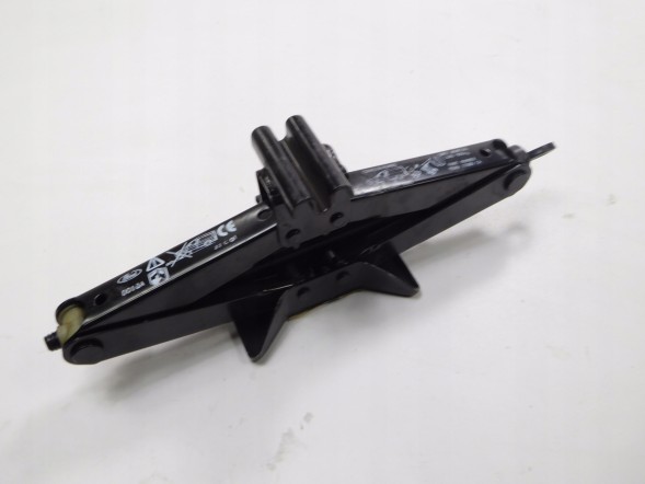 Ford OE Домкрат підйомник Ford Fiesta 1976-1989 OE 1090149