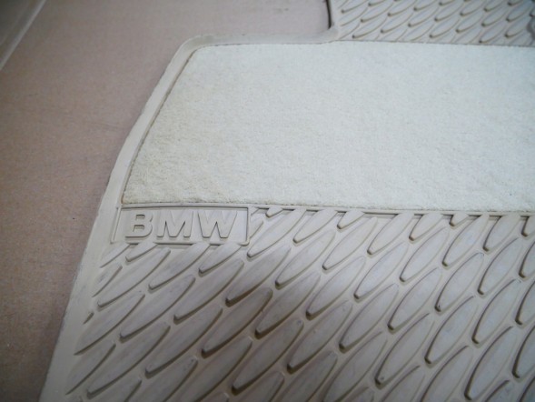 BMW OE BMW F01 F02 F04 DYWANIKI GUMOWE PRZEDNIE ZESTAW KPL DYWANIKÓW 51472147948 2147948 BMW F01 F02 F04 ГУМОВІ КОВРИКИ ПЕРЕДНІ КОМПЛЕКТ КОВРИКІВ 51472147948