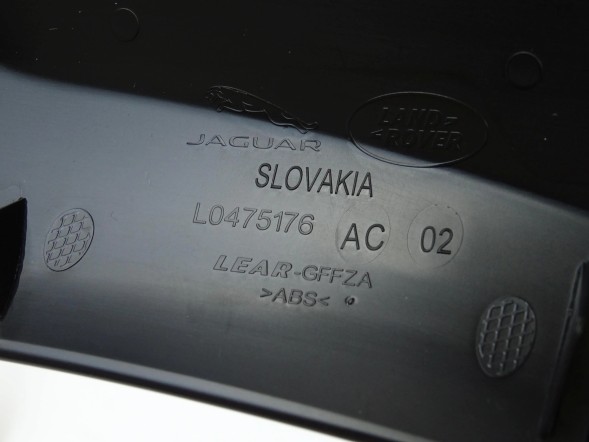 Land Rover OE LR080702 HY3261401BC, HY32-61401-BC HY3261401B, HY32-61401-B ОРИГІНАЛЬНА заглушка ременя безпеки сидіння водія ліва RANGE ROVER DISCOVERY LR080702