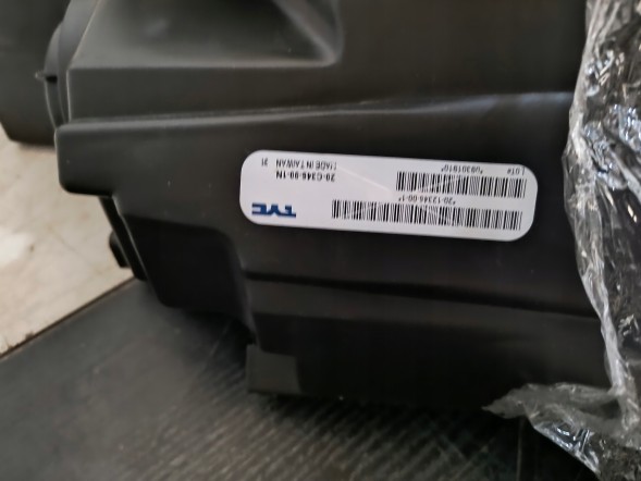 Kia заводська комплектація 921011U200 Kia sorento 2009- прожектор лампа ліва звичайна сша