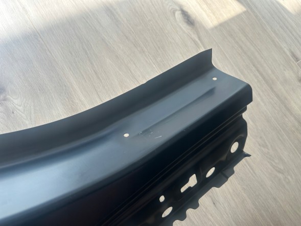 BMW OE KOLANKO POSZYCIE PRAWY TYŁ BMW X1 F48 2015-2021 Накладка порога права задня BMW X1 F48 2015-2021 OE