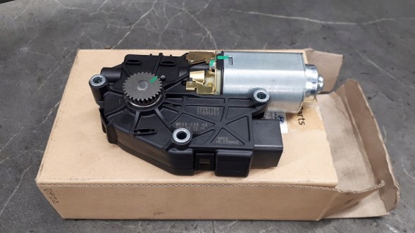 Hyundai OE 81671-G4000R hyundai i30 iii 17- універсал двигуна силового шиферу жалюзі