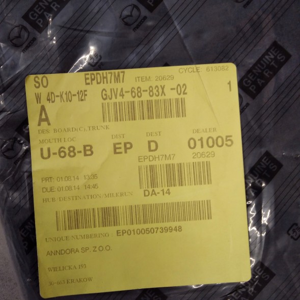 Mazda OE GJV4683X02 OE Mazda підлога багажника GJV46883X02