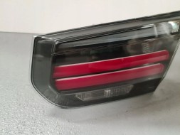 BMW OE mrka BMW F30 F31 LAMPA PRAWY TYŁ PERFORMANCE H8245010801 8245010 BMW F30 F31 ЗАДНІЙ ЛІХТАР PERFORMANCE H8245010801 8245010