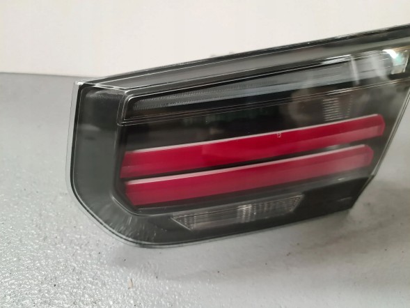 BMW OE mrka BMW F30 F31 LAMPA PRAWY TYŁ PERFORMANCE H8245010801 8245010 BMW F30 F31 ЗАДНІЙ ЛІХТАР PERFORMANCE H8245010801 8245010