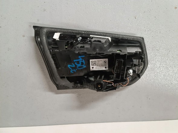 BMW OE mrka BMW F30 F31 LAMPA PRAWY TYŁ PERFORMANCE H8245010801 8245010 BMW F30 F31 ЗАДНІЙ ЛІХТАР PERFORMANCE H8245010801 8245010
