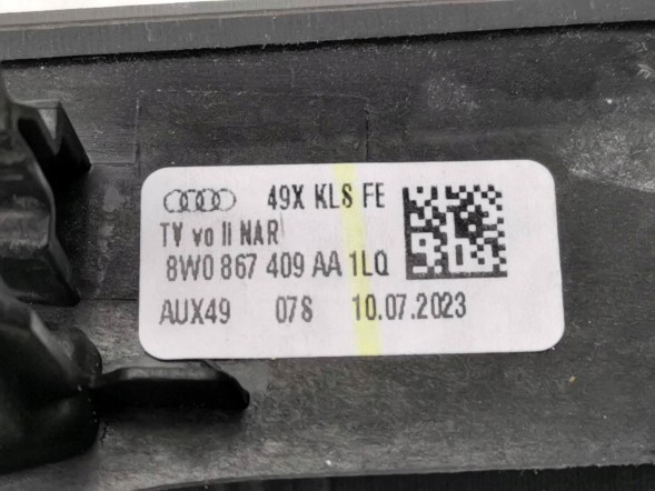 Audi OE 8W2853189S, DWP456262OE Декоративна накладка консолі Audi A4 B9 8W2853189S RHD