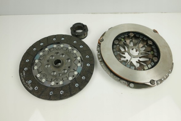 Sachs 3000 950 757 Зчислення sachs fabia iii rapid ibiza iv 1.4 tdi0