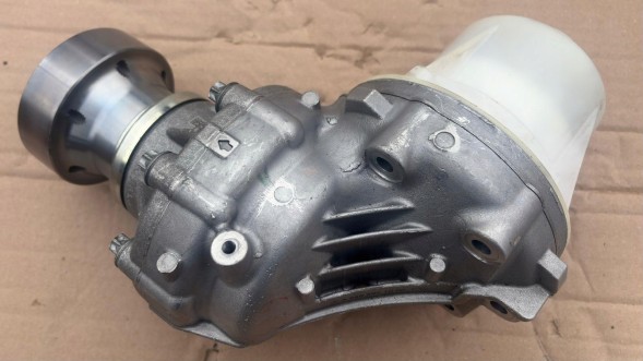 Mercedes-Benz OE Przełożenie różnicowe Mercedes W156 W246 CLA GLA A2462801000 Редуктор Коробки Передач Mercedes W156 W246 CLA GLA A2462801000 4MATIC 4X4