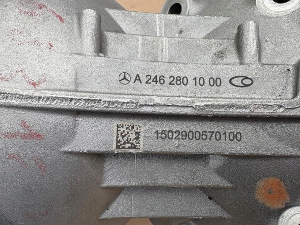 Mercedes-Benz OE Przełożenie różnicowe Mercedes W156 W246 CLA GLA A2462801000 Редуктор Коробки Передач Mercedes W156 W246 CLA GLA A2462801000 4MATIC 4X4