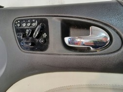 Jaguar OE 6W835423712A-JAG JAGUAR XK X150 ОБШИВКА ДВЕРЕЙ ПРАВА ПЕРЕДНЯ ПЕРЕДНІЙ 6W83-5423712-A
