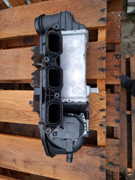 Skoda OE 05C145785C 05C129709B 05C129711B 05C 129 711 B SKODA VOLKSWAGEN 1.0 TFSI KOLEKTOR SSACY INTELCOOLER NOWY NIEMONTOWANY X222222222222233333 SKODA VOLKSWAGEN 1.0 TFSI КОЛЕКТОР ВСМОКТУВАННЯ INTELCOOLER НЕМОНТОВАНИЙ