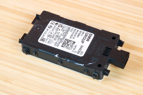 BMW OE BMW G70 G07 RADAR ASYSTENT PASA RUCHU CZUJNIK SRR 4.0 5A60304 STAJNIA 2690 Bmw g70 g07 радар асистент смуги руху датчик srr 4.0 5a60304