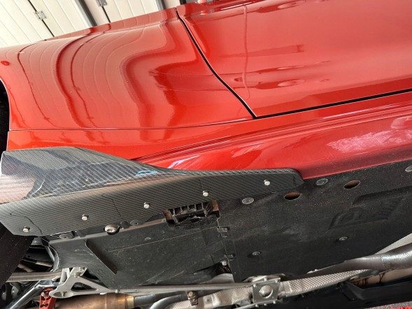 Китай 13163 Карбонові спойлери на пороги BMW M2 F87 F87C M-Performance Style