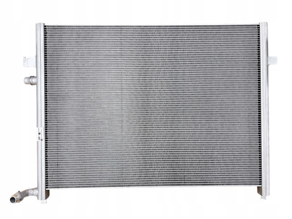 AHE RAD/854869548 Радіатор ОХОЛОДЖЕННЯ ВОДИ BMW 5 G30 G31 7 G11 G12 M550i M550d 750 750d M760 8484639