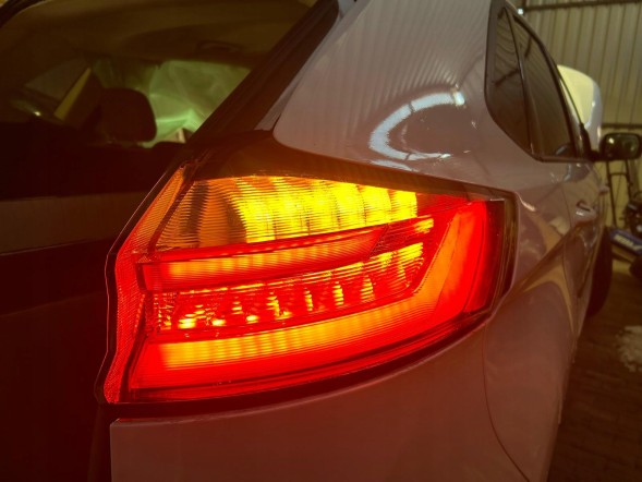 Ford OE KT4B-13404-A , KT4B-13404-B ЛАМПА ЗАДНЯ EDGE 19-24 ЛІФТ TITANIUM ST ПРАВА