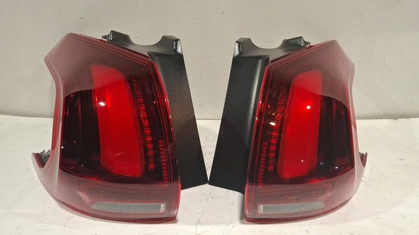 Peugeot OE 9826730480-0 9826730380 Лампа задня права ліва комплектація Peugeot 2008 Lift 2016-2019 Оригінальна