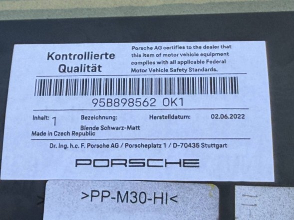 Porsche OE 95B898562BLCP ОРИГІНАЛ. PORSCHE MACAN 95B ПРАВА НАКЛАДКА ДВЕРЕЙ ПЕРЕДНЯ ЧОРНИЙ МАТ ПРАВИЙ ПЕРЕДНІЙ