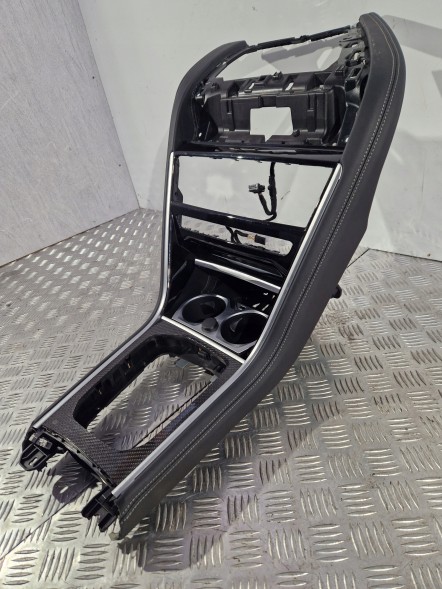 BMW OE markus- BMW 8 M8 F91 F92 F93 Центральний тунель рамка карбон BMW 8 M8 F91 F92 F93