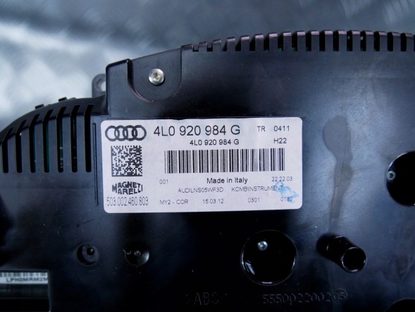 Audi OE Licznik zegary ACC 4L0920984G AUDI Q7 4L0 LIFT 3.0 TFSI USA Лічильник годинників ACC 4L0920984G AUDI Q7 4L0 LIFT 3.0 TFSI США