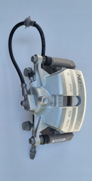 Volkswagen OE 3Q0105N Vw touran iii 5t, passat b8, затискач лівий передній 3q0105n