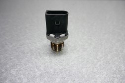 Volkswagen OE 04L906054E Датчик тиску палива 04l906054e oe оригнал