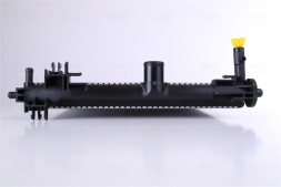 606838 NISSENS Радіатор охолодження двигуна