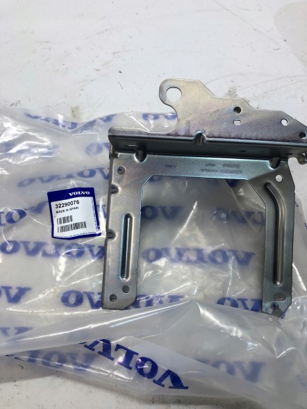 Volvo OE 32290076 Ручка кріплення конденсатора старт сплаву VOLVO XC40