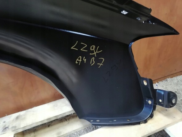 Polcar BŁOTNIK LEWY PRZÓD AUDI A4 B7 LZ9Y MASA ANTYKOROZYJNA БРИЗКОВИК ЛІВИЙ ПЕРЕДНІЙ AUDI A4 B7 LZ9Y АНТИКОРОЗІЙНА МАСА