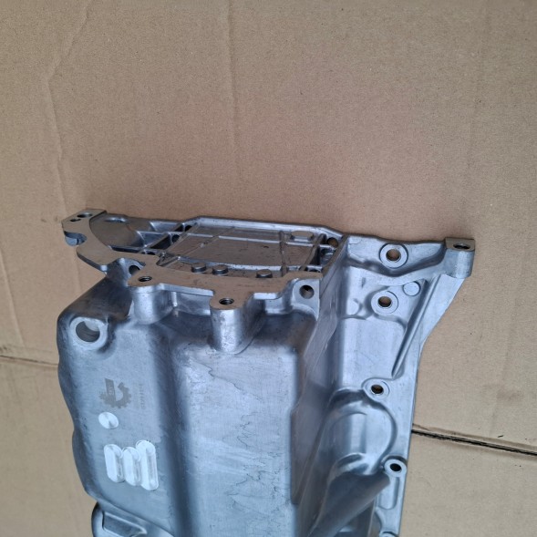 AD 8611693 8 611 693 B48 B46 BMW F45 F46 F48 X1 X2 F39 8611693 8 611 693 B48 B42 ЧАША OIL PAN OIL SUMP