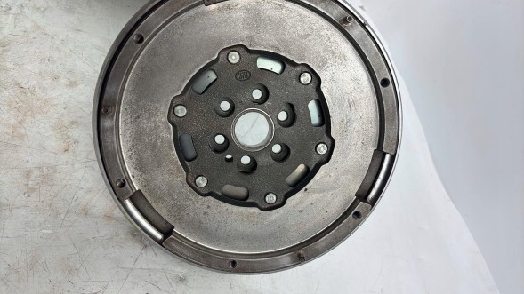 Шеффлер ЛуК 415 0396 10 Schaeffler luk 415 0396 10 маховика