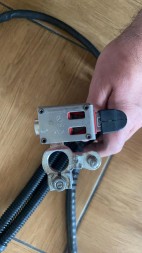 Mercedes-Benz OE KLEMA PIROTECHNICZNA KABEL PLUSOWY ПІРОТЕХНІЧНИЙ ЗАЖИМ MERCEDES S W221 3.5 CDI OM642