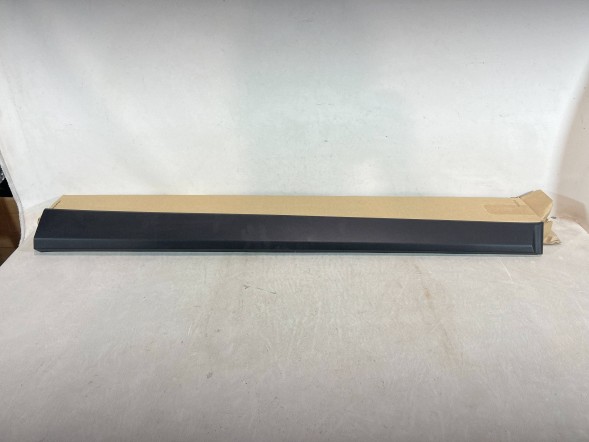 Kia OE 87724-H8400 pmi150921 2 ПЛА́НКА ДВЕРЕЙ ПРАВА ПЕРЕДНЯ KIA STONIC 87724-H8400