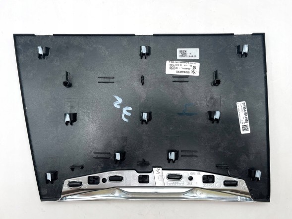 BMW OE Накладка консолі центральної BMW 4 G22 G23 G24 G26 5A684A9