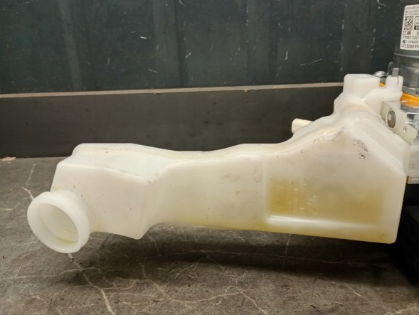 BMW OE 3450-5a8b0e3-01 Гальмівний насос ABS BMW 2 U06