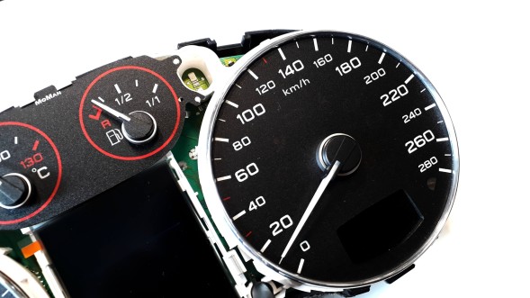 Moman 0089688081143 Заміна спідометра Audi TT 2 8J MPH на км/год