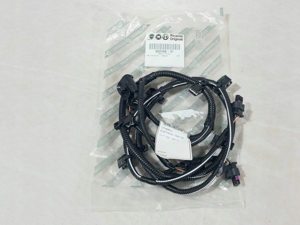 Fiat OE 52012835 0052012835 ORYGINALNA NOWA FIAT Wiązka tylnego zderzaka tylna tył czujników pdc parkowania kabel kable BLCPARTS НОВИЙ ОРИГІНАЛ FIAT DOBLO 2015- ДРІТ ДО ДАТЧИКІВ PDC ЗАДНЬОГО БАМПЕРА ЗАДНІЙ