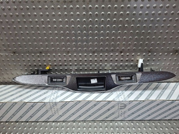 Fiat OE S2633791 ХРОМОВАНА НАКЛАДКА КЛАПАНА 0735516207 FIAT 500 2007-