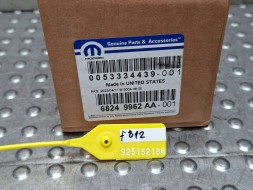 Jeep OE ЗАМОК КАПОТА З ДАТЧИКОМ JEEP GRAND CHEROKEE WK2 DODGE DURANGO 09- 68249962AA