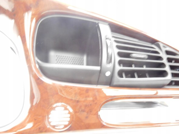 Ford OE Панель приладів, консоль Ford OE 10444811