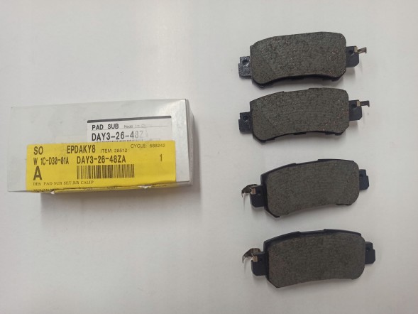 Mazda OE DAY3-26-48ZA Гальмівні колодки mazda 2 cx-3 day3-26-48z-a оригінал задньої частини