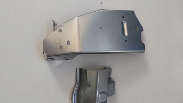 Mitsubishi OE WBEURO/MITSUBISHI ECLIPSE CROSS 21 22 23 24 WZMOCNIENIE PAS BELKA ZDERZAKA PHEV MITSUBISHI ECLIPSE CROSS 21 22 23 24 Підсилювач Бампера Балка Паса PHEV
