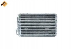 NRF 36075 Випарник кондиціонера 36075 nrf bmw 5 x5 e39 e53
