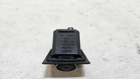 Bentley OE PG 5Q0980546A PG КАМЕРА AUDI SKODA SEAT VW PORSCHE BENTLEY 5Q0980546A НОВА