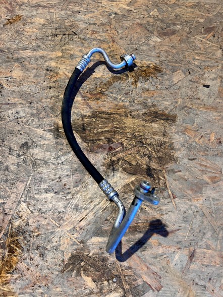 VAG-SYSTEM VW PASSAT B8 ШЛАНГ КОНДИЦІОНЕРУ 5Q0816721AE